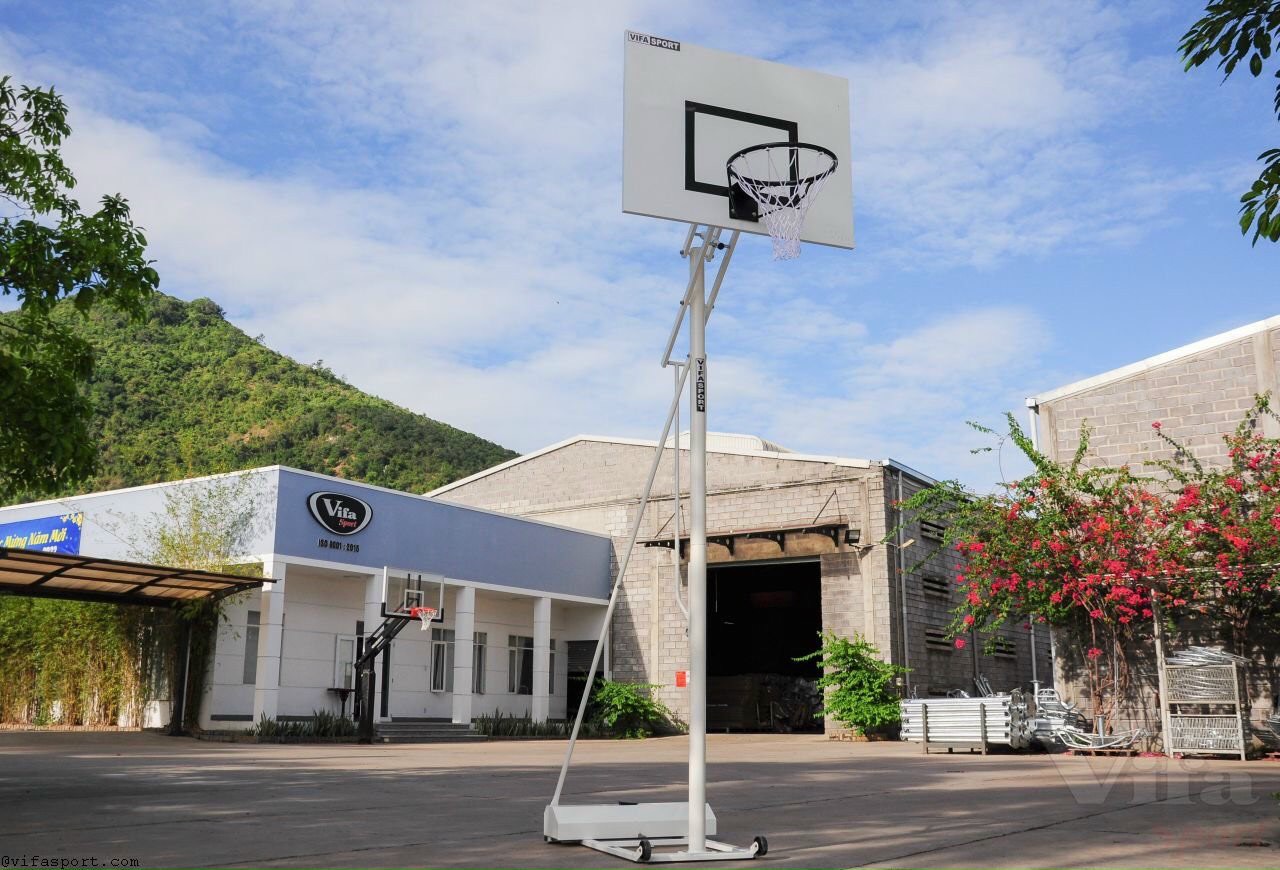 Vì sao Đồng Nai luôn chọn Việt Phát Sport để mua trụ bóng rổ di động giá rẻ?