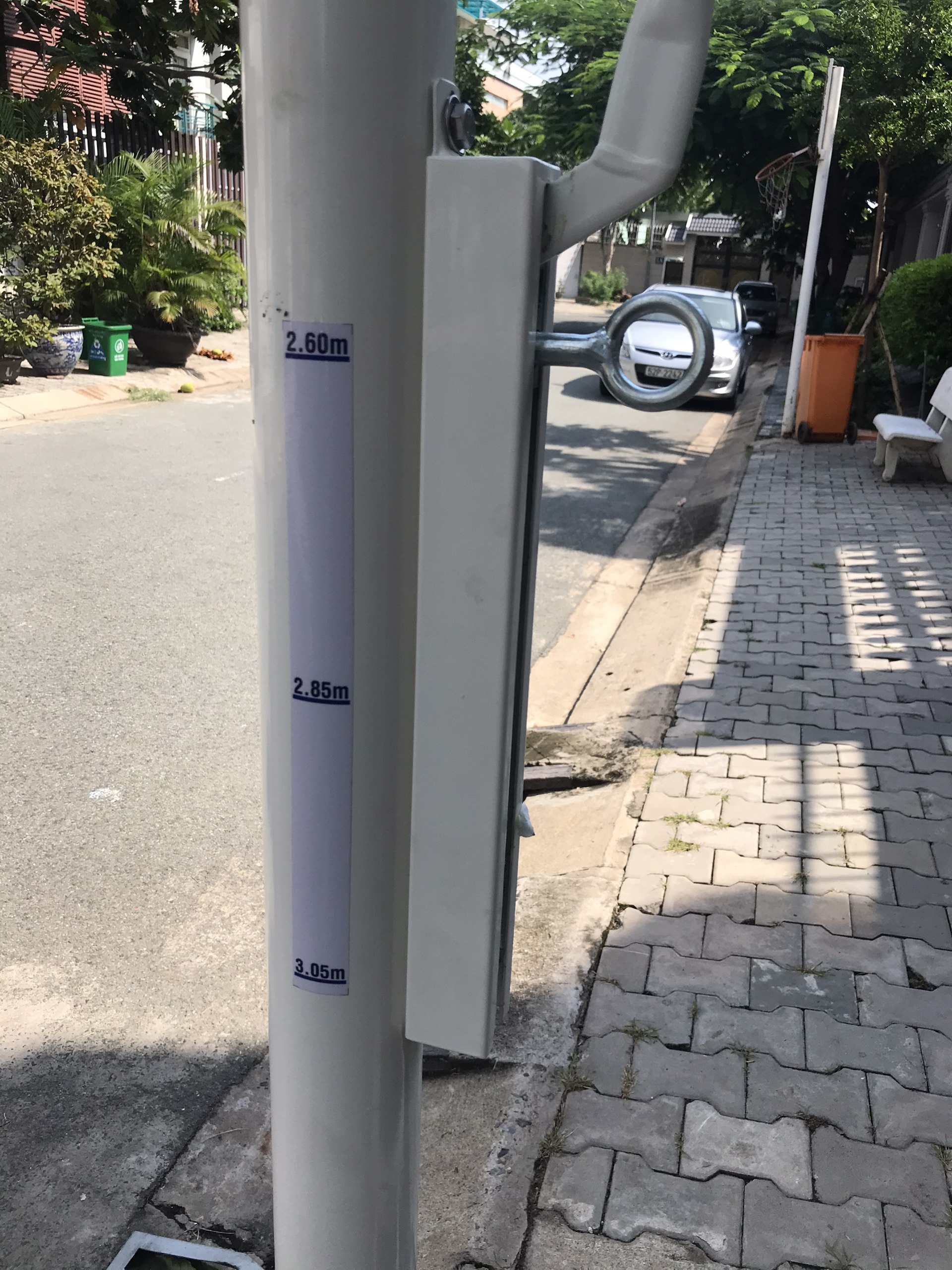 Kinh nghiệm để chọn mua trụ bóng rổ di động đạt chuẩn an toàn