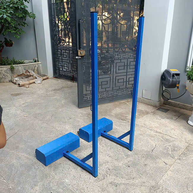 Những ưu điểm vượt trội khi lắp đặt trụ cầu lông trường học sơn tĩnh điện