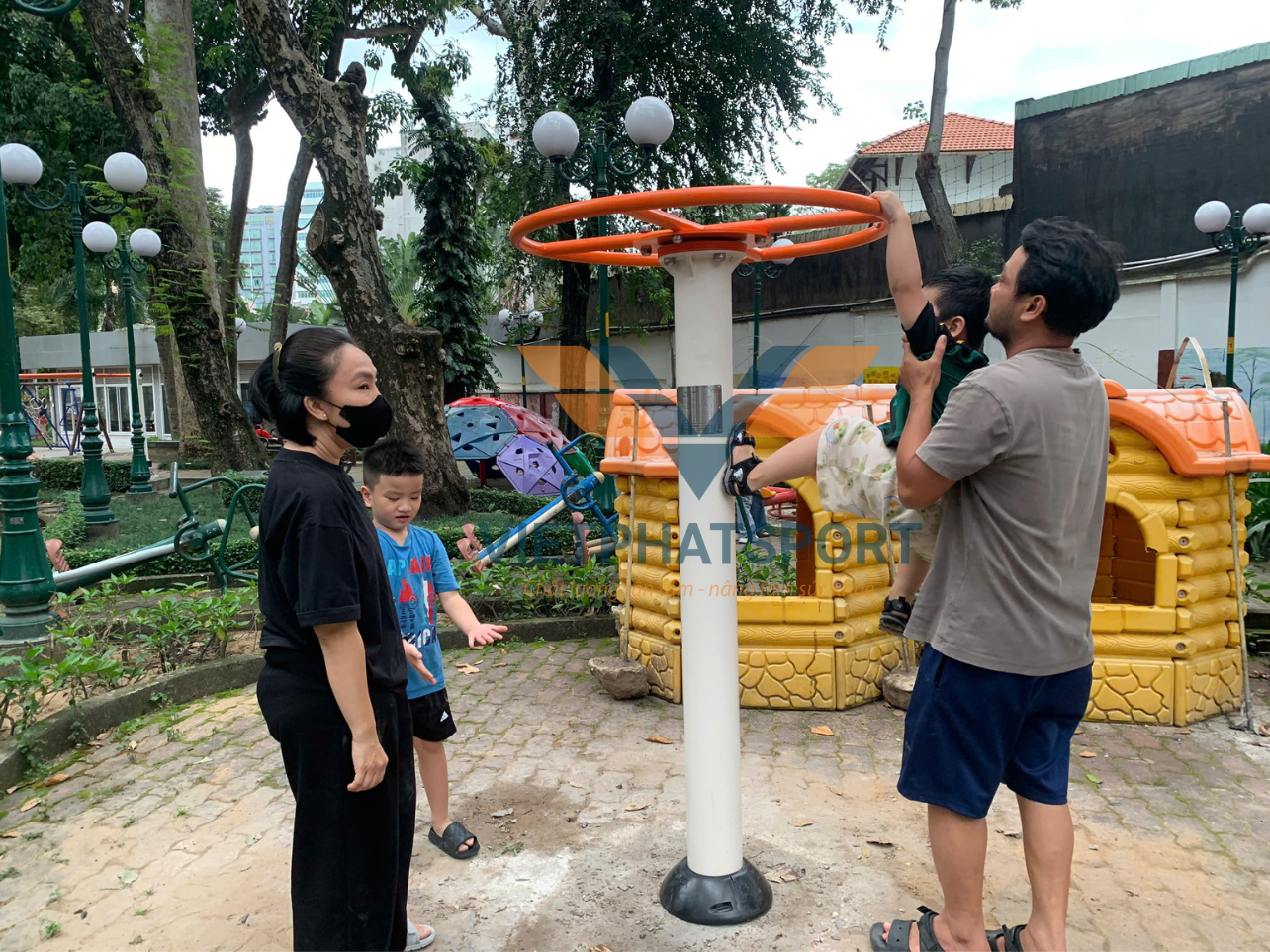 TRỤ ĐU XOAY NIK731427