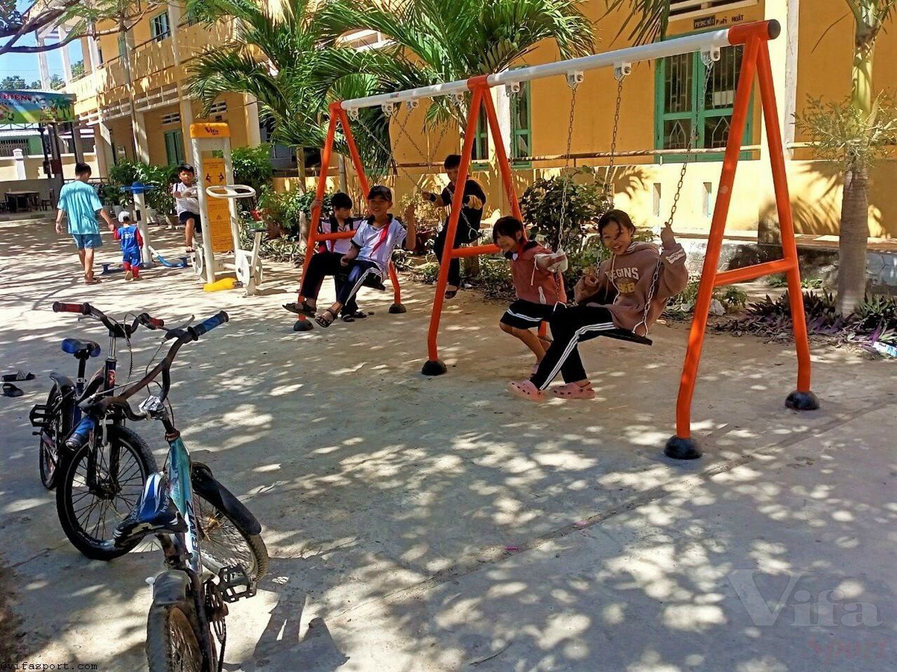 XÍCH ĐU 4 GHẾ NIK734449