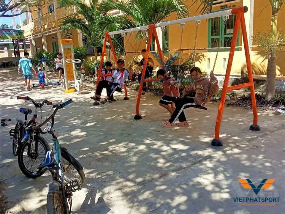 XÍCH ĐU 4 GHẾ NIK734449